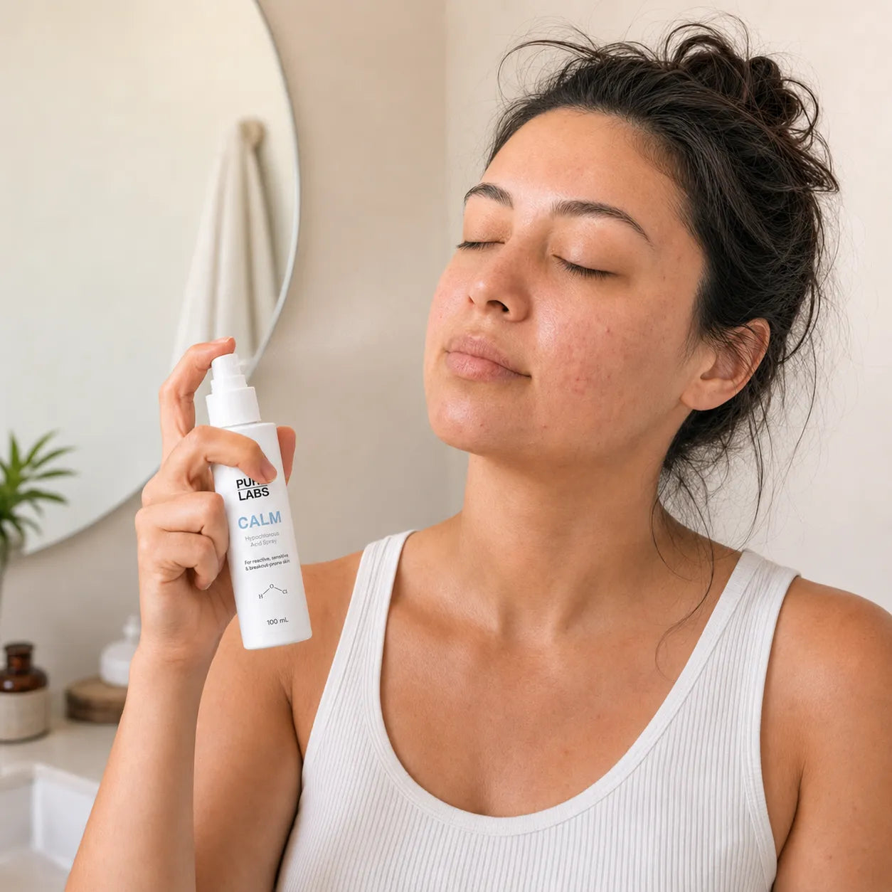 CALM Hypochlorous Acid Spray for Reactive, Sensitive & Breakout-prone Skin